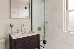 101 W 12th St, New York City, NY 10011 - Photo 9