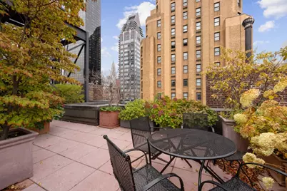 10 Mitchell Place #9G, New York City, NY 10017 - Photo 13