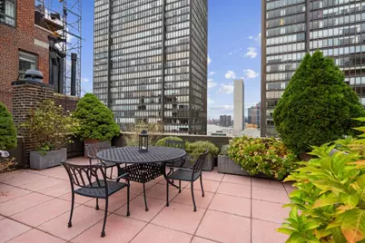 10 Mitchell Place #9G, New York City, NY 10017 - Photo 13