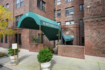 10 Mitchell Place #9G, New York City, NY 10017 - Photo 17