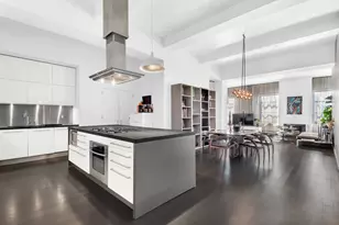 529 W 42nd St, New York City, NY 10036 - Photo 3