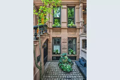 138 W 82nd Street, New York City, NY 10024 - Photo 3