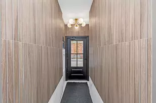 356 W 48th St, New York City, NY 10036 - Photo 15