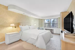 360 E 72nd St, New York City, NY 10021 - Photo 15