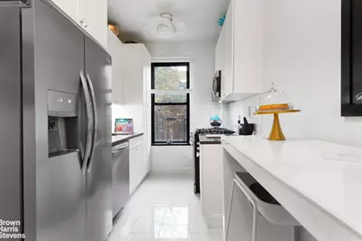 225 Bennett Avenue #2D, New York City, NY 10040 - Photo 3