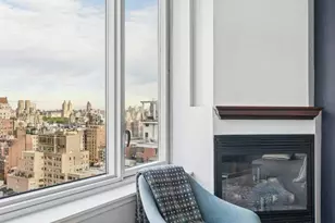 205 E 59th St, New York City, NY 10022 - Photo 3