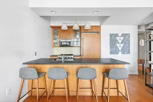 205 E 59th St, New York City, NY 10022 - Photo 5