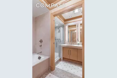 360 E 72nd Street #C1801, New York City, NY 10021 - Photo 11