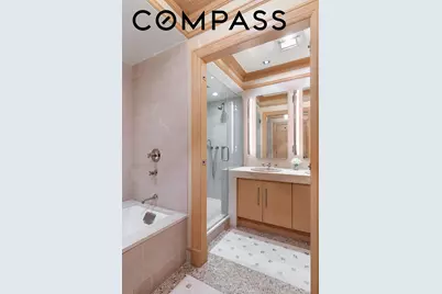 360 E 72nd Street #C1801, New York City, NY 10021 - Photo 11