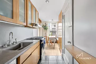 310 W 72nd St, New York City, NY 10023 - Photo 5