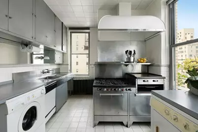 19 E 72nd Street #13C, New York City, NY 10021 - Photo 9