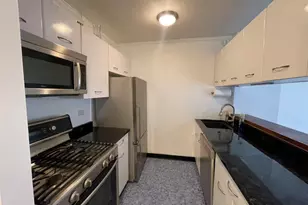 2 S End Ave, New York City, NY 10280 - Photo 5