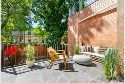 952A Greene Avenue, New York City, NY 11221 - Photo 15