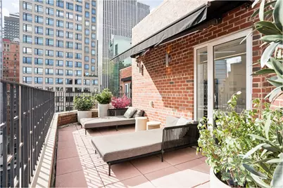 30 E 62nd Street #2F, New York City, NY 10065 - Photo 19