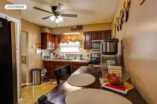 137-17 160th St, Jamaica, NY 11434 - Photo 11
