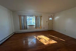 137-17 160th St, New York City, NY 11434 - Photo 23