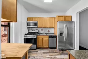 1070 Park Pl, Brooklyn, NY 11213 - Photo 9