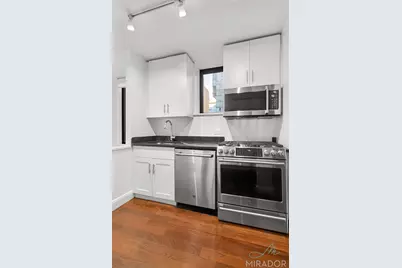 290 3rd Avenue #18A, New York City, NY 10010 - Photo 3