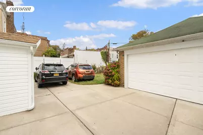 107 Miller Avenue, New York City, NY 11207 - Photo 19