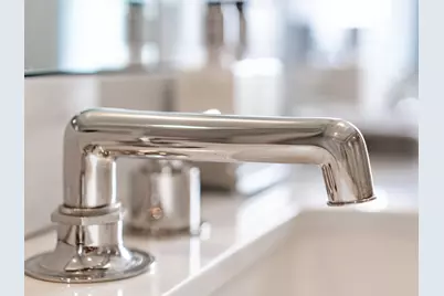 21 E 61st Street #8E, New York, NY 10065 - Photo 19