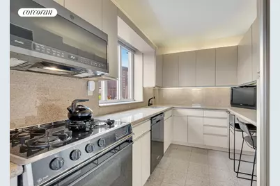 80 Central Park W #18B, New York City, NY 10023 - Photo 9