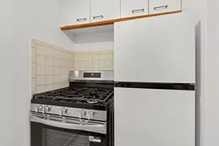 350 W 50th St, New York City, NY 10019 - Photo 9