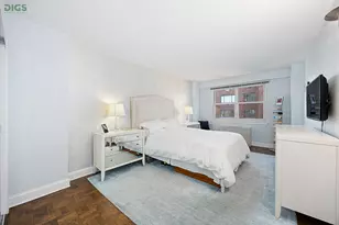 101 W 12th St, New York City, NY 10011 - Photo 5