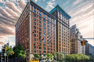 911 Park Ave, New York City, NY 10075 - Photo 17