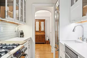 325 E 79th St, New York City, NY 10075 - Photo 13