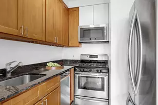 30-63 32nd St, New York City, NY 11102 - Photo 5
