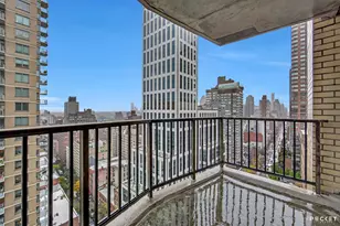 345 E 80th St, New York City, NY 10075 - Photo 13