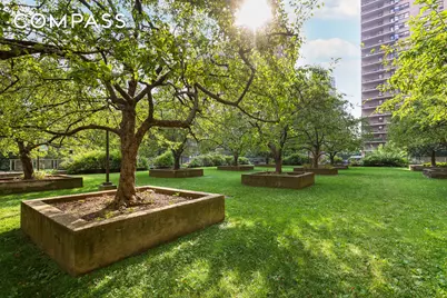 150 W End Avenue #22H, New York, NY 10023 - Photo 9