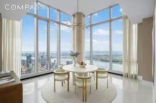 217 W 57th St, New York City, NY 10019 - Photo 5