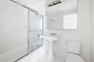 404 E 76th St, New York City, NY 10021 - Photo 11