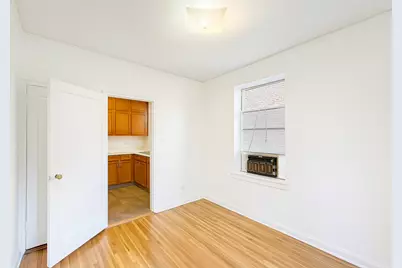 915 E 17th Street #302, New York City, NY 11230 - Photo 13