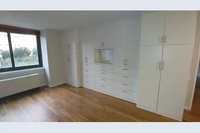 515 E 72nd Street #4-B, New York City, NY 10021 - Photo 5