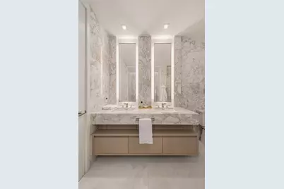 138 E 50th Street #12C, New York City, NY 10022 - Photo 3