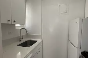 225 E 46th St, New York City, NY 10017 - Photo 5