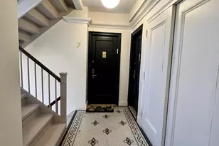 137 E 28th St, New York City, NY 10016 - Photo 7