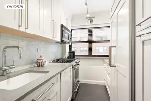 181 E 73rd St, New York City, NY 10021 - Photo 3