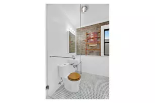 24-75 38th St, New York City, NY 11101 - Photo 7