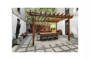 24-75 38th St, New York City, NY 11101 - Photo 15