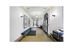 24-75 38th St, New York City, NY 11101 - Photo 17