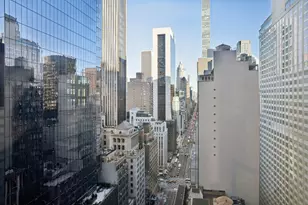 146 W 57th St, New York City, NY 10019 - Photo 9