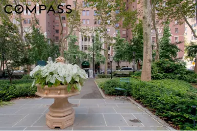 25 Tudor City Place #1103, New York City, NY 10017 - Photo 13