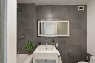 444 W 19th St, New York City, NY 10011 - Photo 9