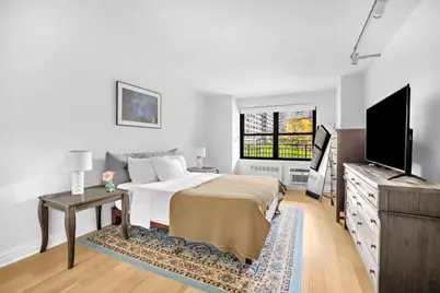 205 W End Avenue #2J, New York City, NY 10023 - Photo 7