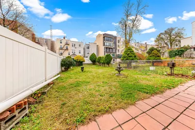 20-23 41st Street, New York City, NY 11105 - Photo 21