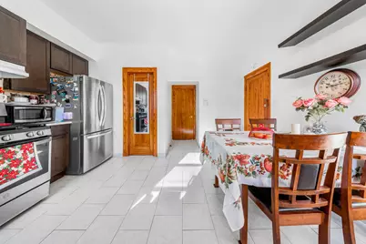 20-23 41st Street, New York City, NY 11105 - Photo 5