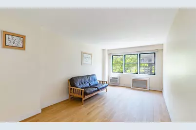 579 W 215th Street #5A, New York City, NY 10034 - Photo 3